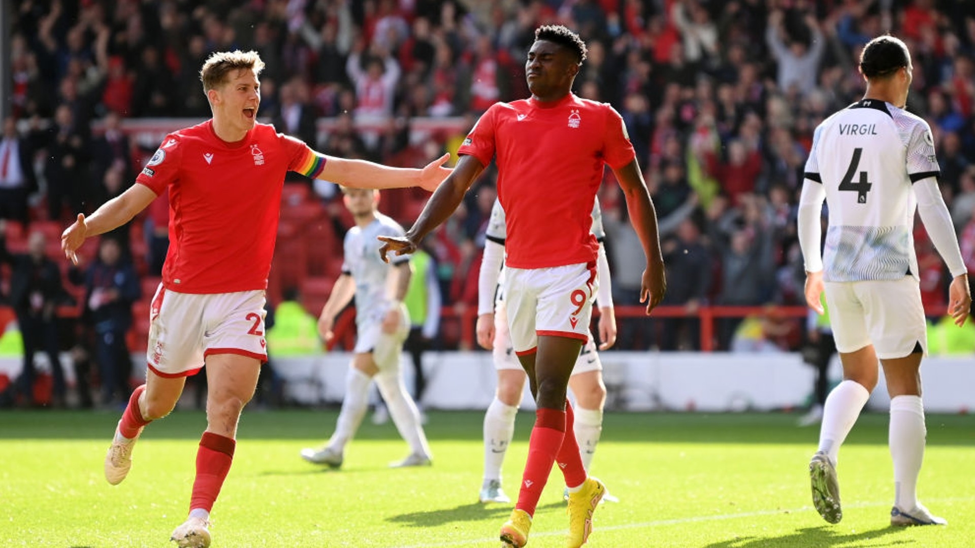 比分追至2 比分追至2